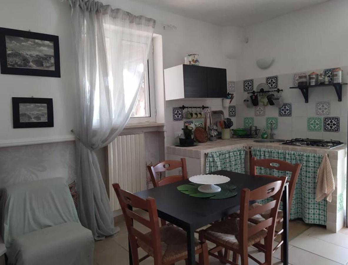 Villa Gardenia Остуні Екстер'єр фото