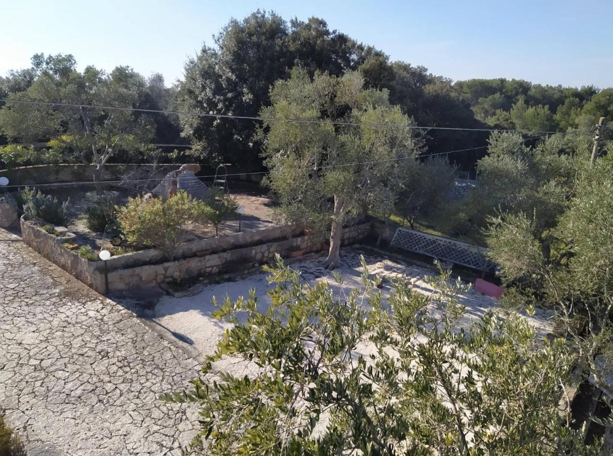 Villa Gardenia Остуні Екстер'єр фото