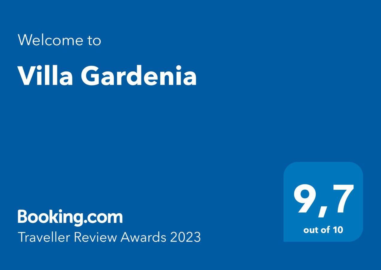 Villa Gardenia Остуні Екстер'єр фото